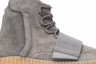 Order adidas Yeezy Boost 750 'Bercahaya dalam Gelap' BB1840