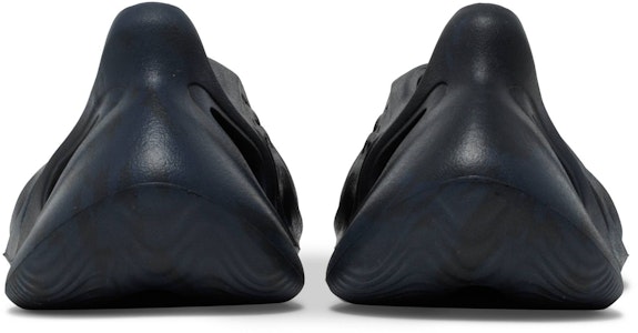 adidas Yeezy Foam Runner 'Biru Mineral' GV7903 Details for adidas Yeezy Foam Runner 'Biru Mineral' GV7903