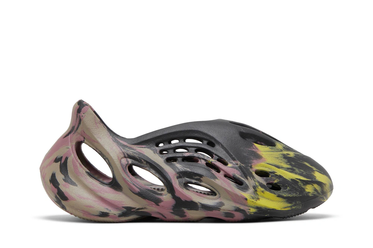 adidas Yeezy Foam Runner 'MX Carbon' IG9562