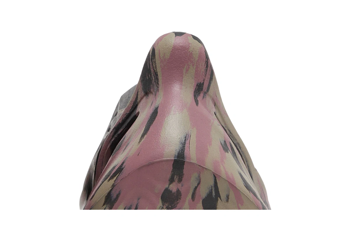 adidas Yeezy Foam Runner 'MX Carbon' IG9562