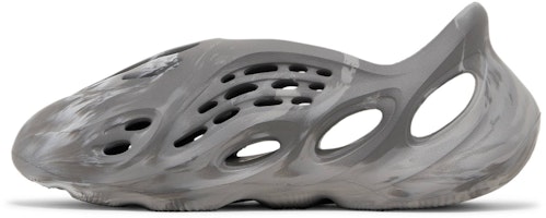 adidas Yeezy Foam Runner 'MX Granite' IE4931 Lookbook adidas Yeezy Foam Runner 'MX Granite' IE4931