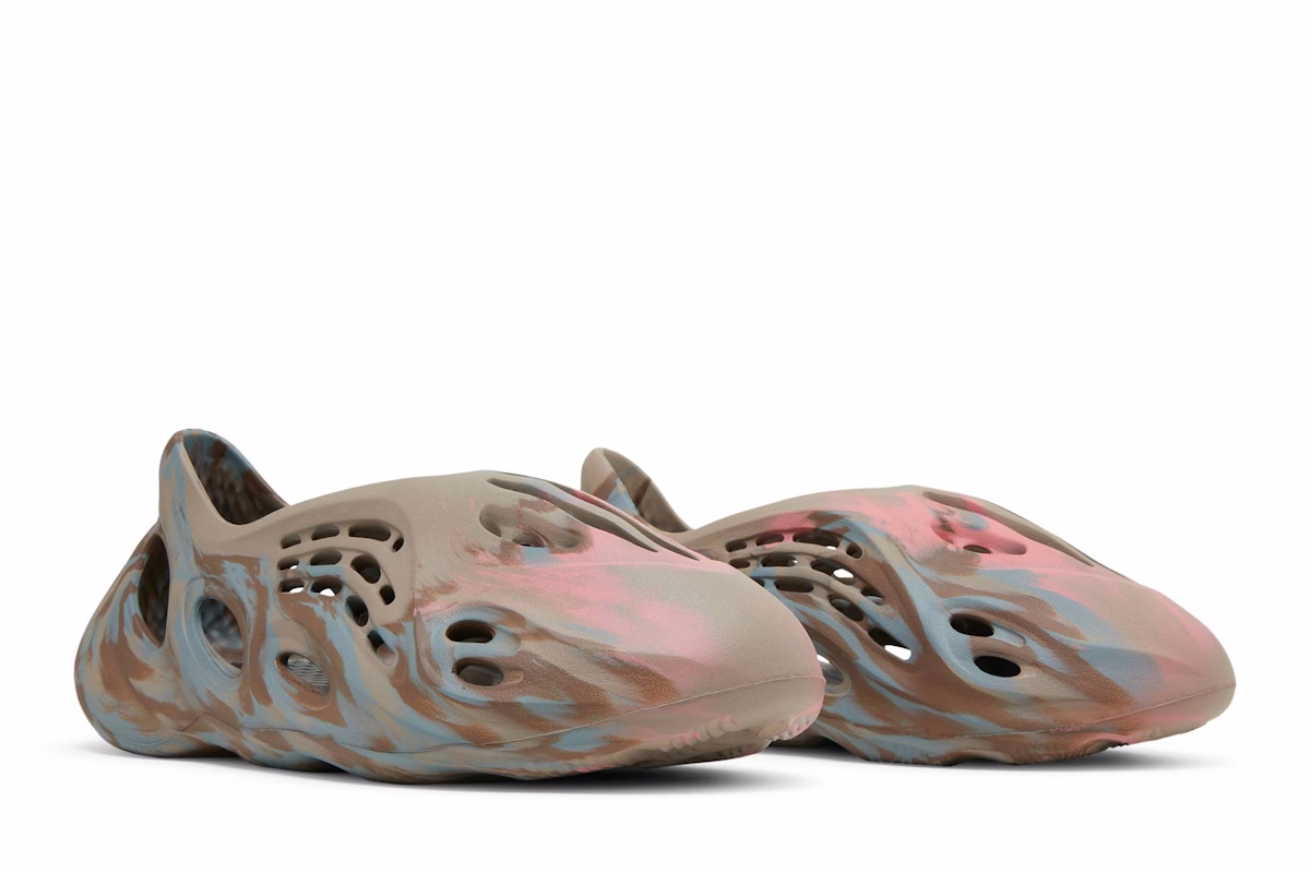 adidas Yeezy Foam Runner 'MX Sand Grey' GY3969