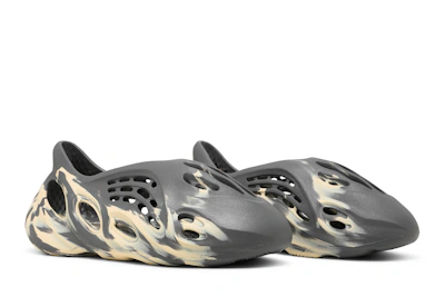 adidas Yeezy Foam Runner 'MXT Moon Grey' GV7904