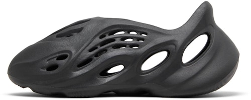 아디다스 이지 폼 러너 '오닉스' HP8739 Lookbook 아디다스 이지 폼 러너 '오닉스' HP8739