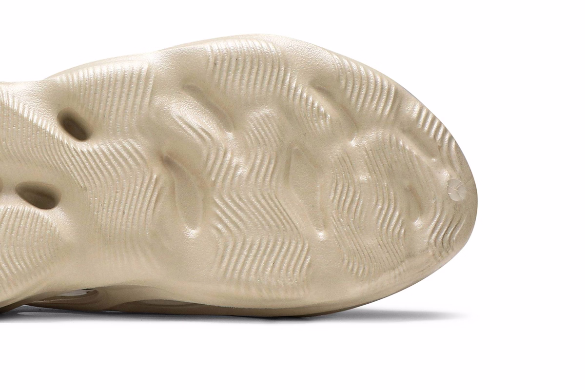 adidas Yeezy Foam Runner 'Sand' FY4567