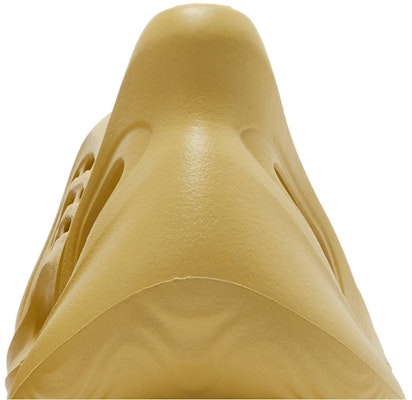 adidas Yeezy Foam Runner 'Sulfur' GV6775 Sizing adidas Yeezy Foam Runner 'Sulfur' GV6775
