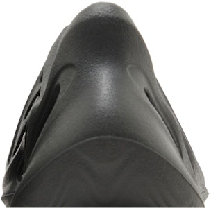 아디다스 이지 폼 러너 아동 '카본' (50 characters) IG5351 Sizing 아디다스 이지 폼 러너 아동 '카본' (50 characters) IG5351