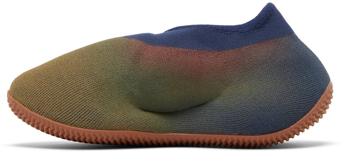 Yeezyニットランナー "フェードインディゴ" HP3370 Lookbook Yeezyニットランナー "フェードインディゴ" HP3370