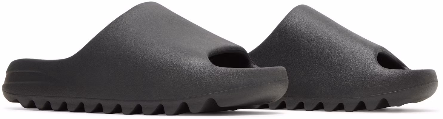 adidas Yeezy Slides ''Onyx'' Schwarz HQ6448 1