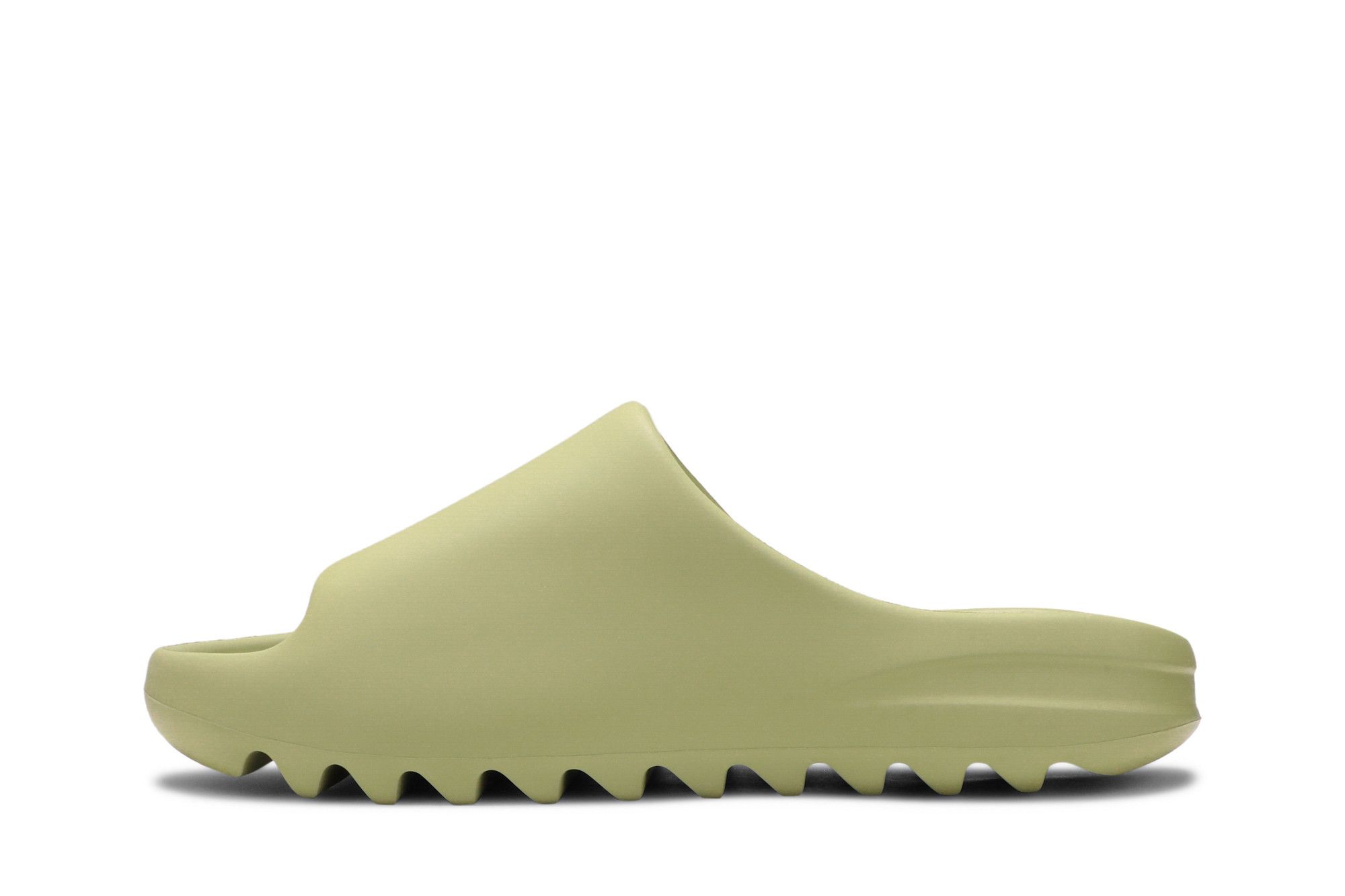 Shop 阿迪達斯 Yeezy 拖鞋 '樹脂' 2021 GZ5551