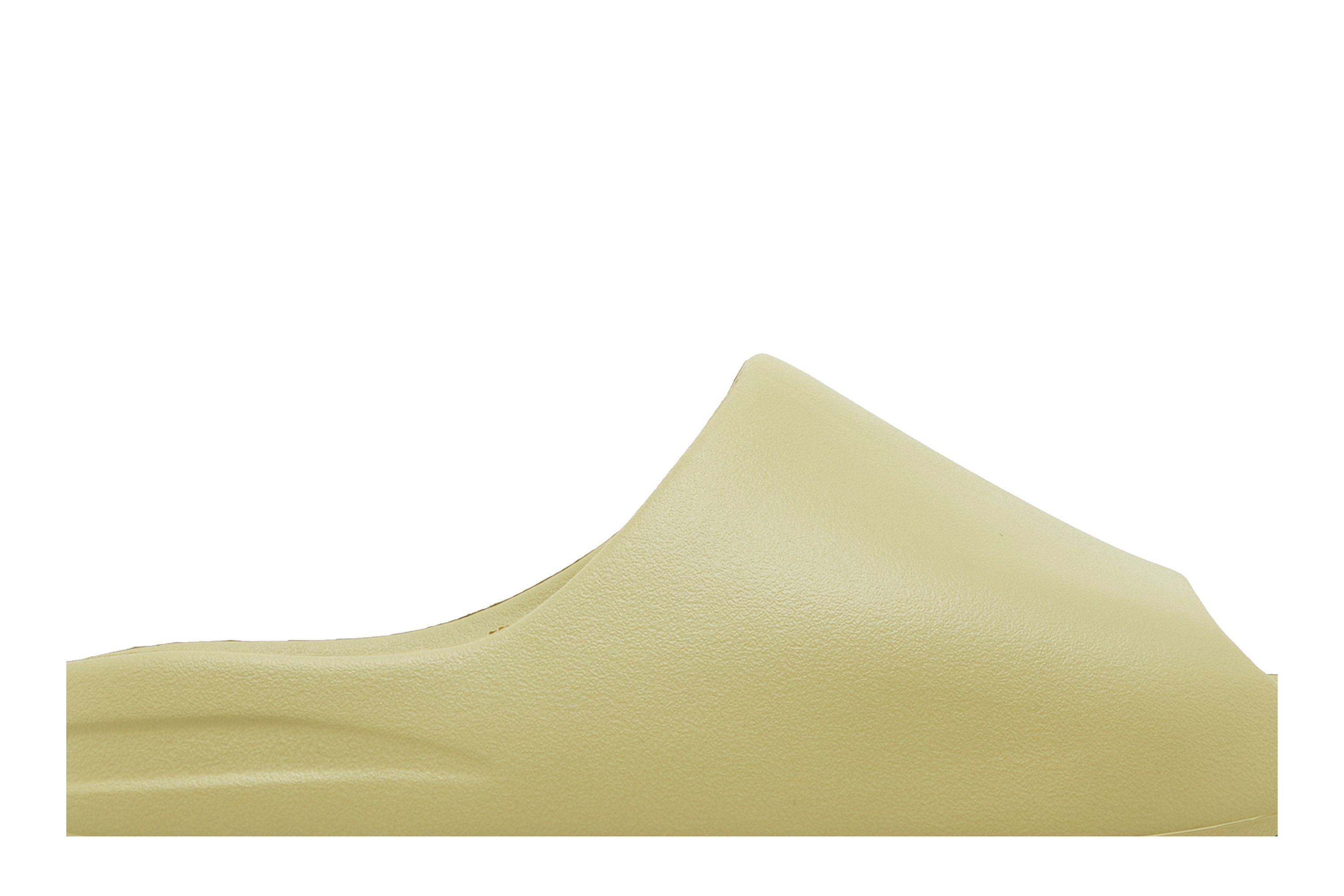 Lookbook adidas Yeezy Slides ''Resin'' 2022 Chaussures FZ5904
