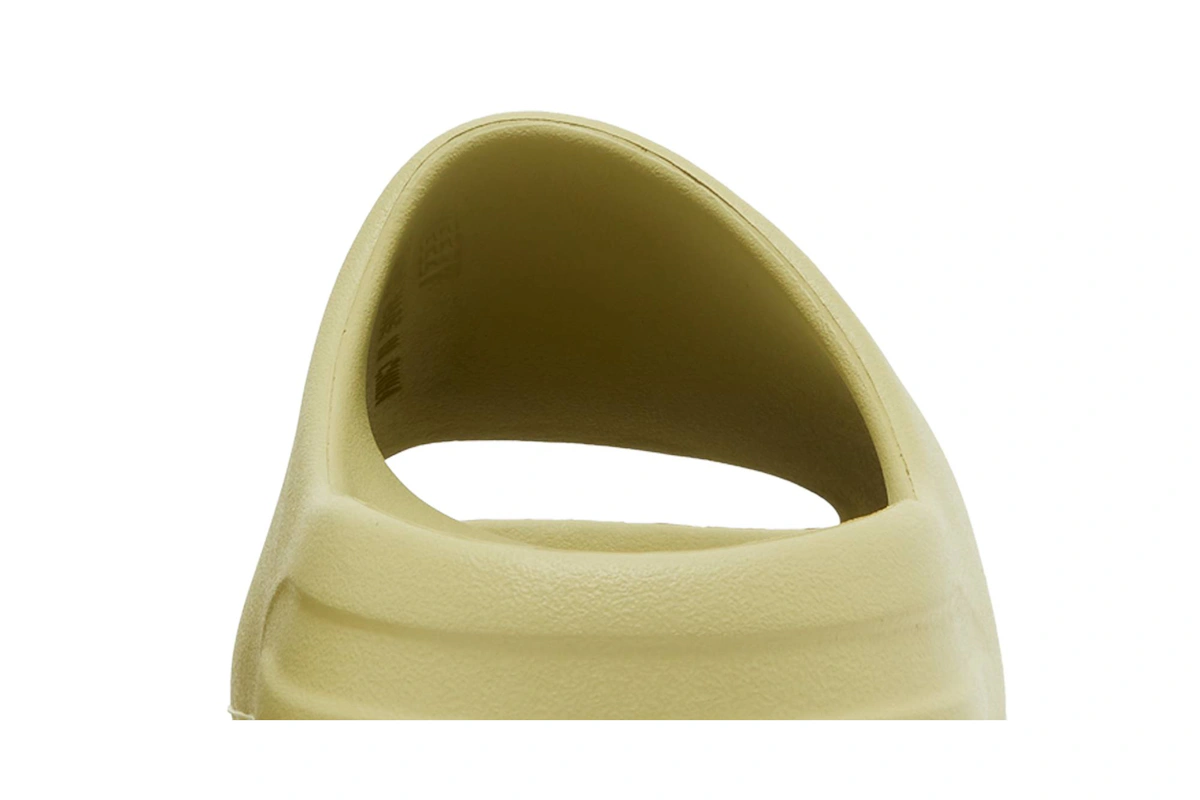 adidas Yeezy Slides 'Resin' 2022