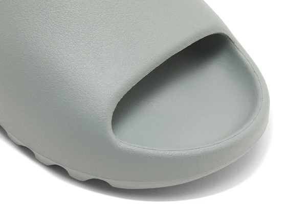 adidas Yeezy Slides ''Salt'' Sandalen ID5480 3