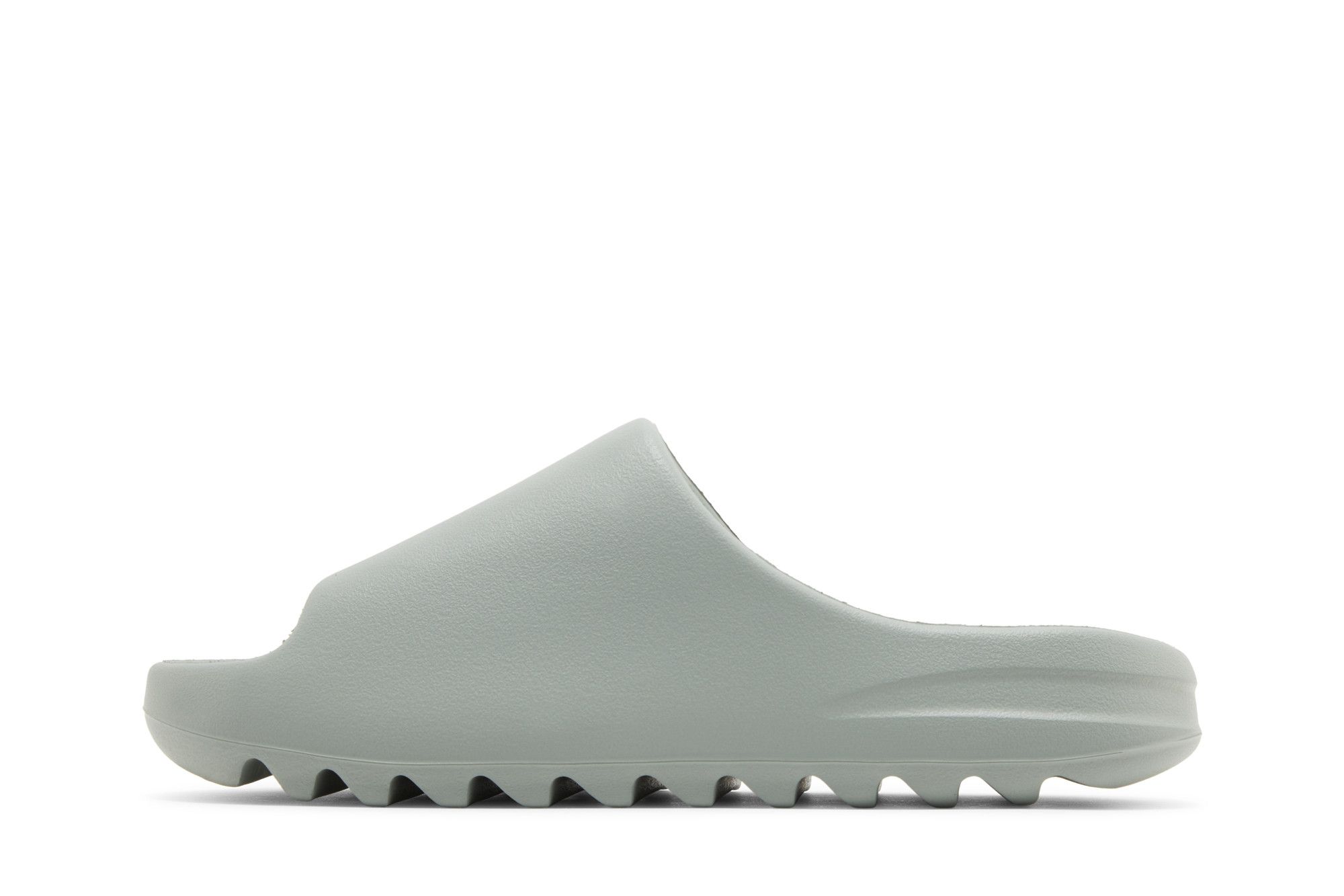 Shop adidas Yeezy Slides ''Salt'' Sandalen ID5480