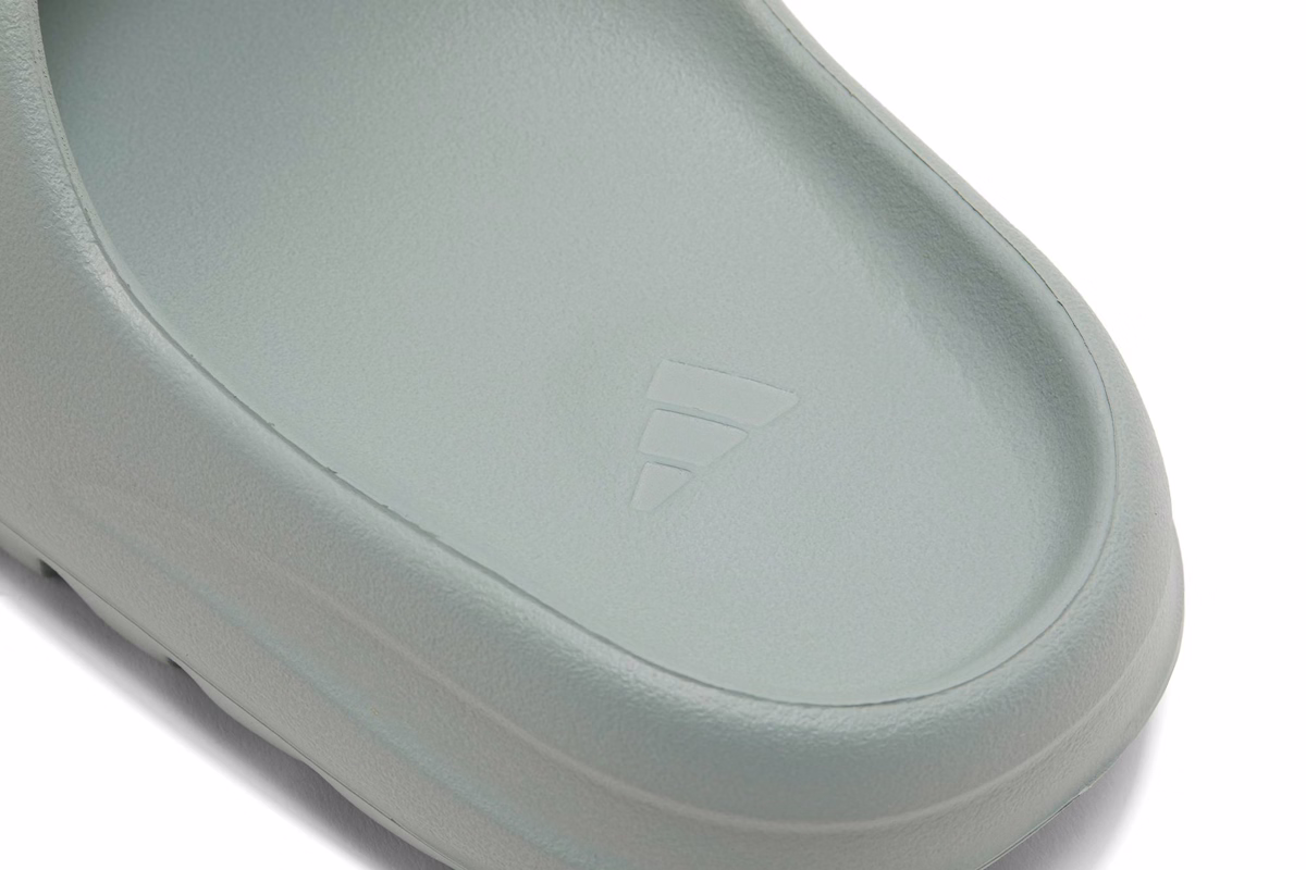 adidas Yeezy Slides 'Salt'