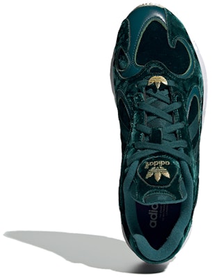 adidas Yung-1 'Velvet Pack - Hi Res Aqua' Sepatu Sneakers Pria EH0188 Lookbook adidas Yung-1 'Velvet Pack - Hi Res Aqua' Sepatu Sneakers Pria EH0188