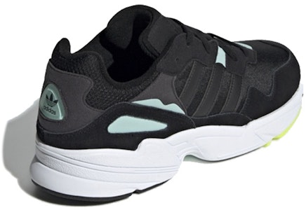 adidas originals Yung-96 防滑耐磨 低筒 運動休閒鞋 男女款 黑白 Shop adidas originals Yung-96 防滑耐磨 低筒 運動休閒鞋 男女款 黑白