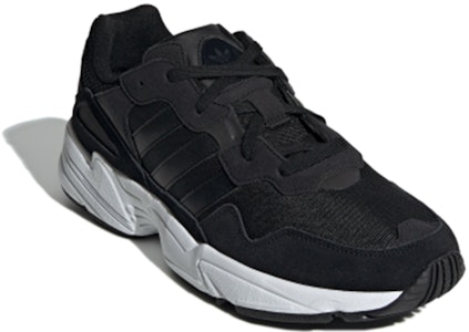 아디다스 영-96 '코어 블랙' EE3681 Lookbook 아디다스 영-96 '코어 블랙' EE3681