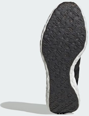 阿迪达斯Zponge鞋清洁海绵 黑色/哑银/供应商配色 JQ2547 Lookbook 阿迪达斯Zponge鞋清洁海绵 黑色/哑银/供应商配色 JQ2547