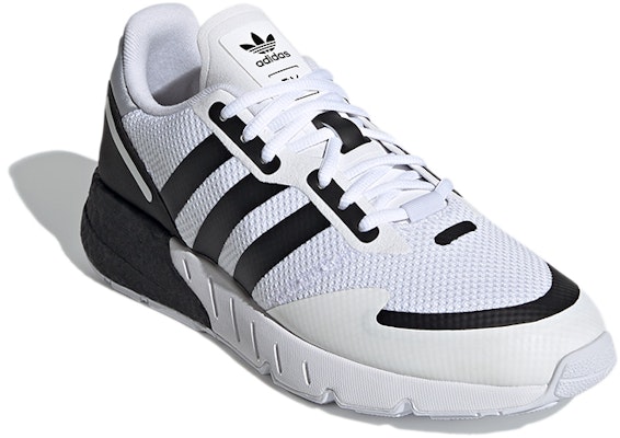 阿迪达斯 ZX 1K Boost 白黑配色 FX6510 Lookbook 阿迪达斯 ZX 1K Boost 白黑配色 FX6510