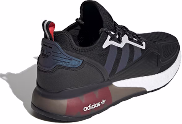 阿迪达斯 ZX 2000 Boost 黑色幻彩震撼红 FX7475 Lookbook 阿迪达斯 ZX 2000 Boost 黑色幻彩震撼红 FX7475