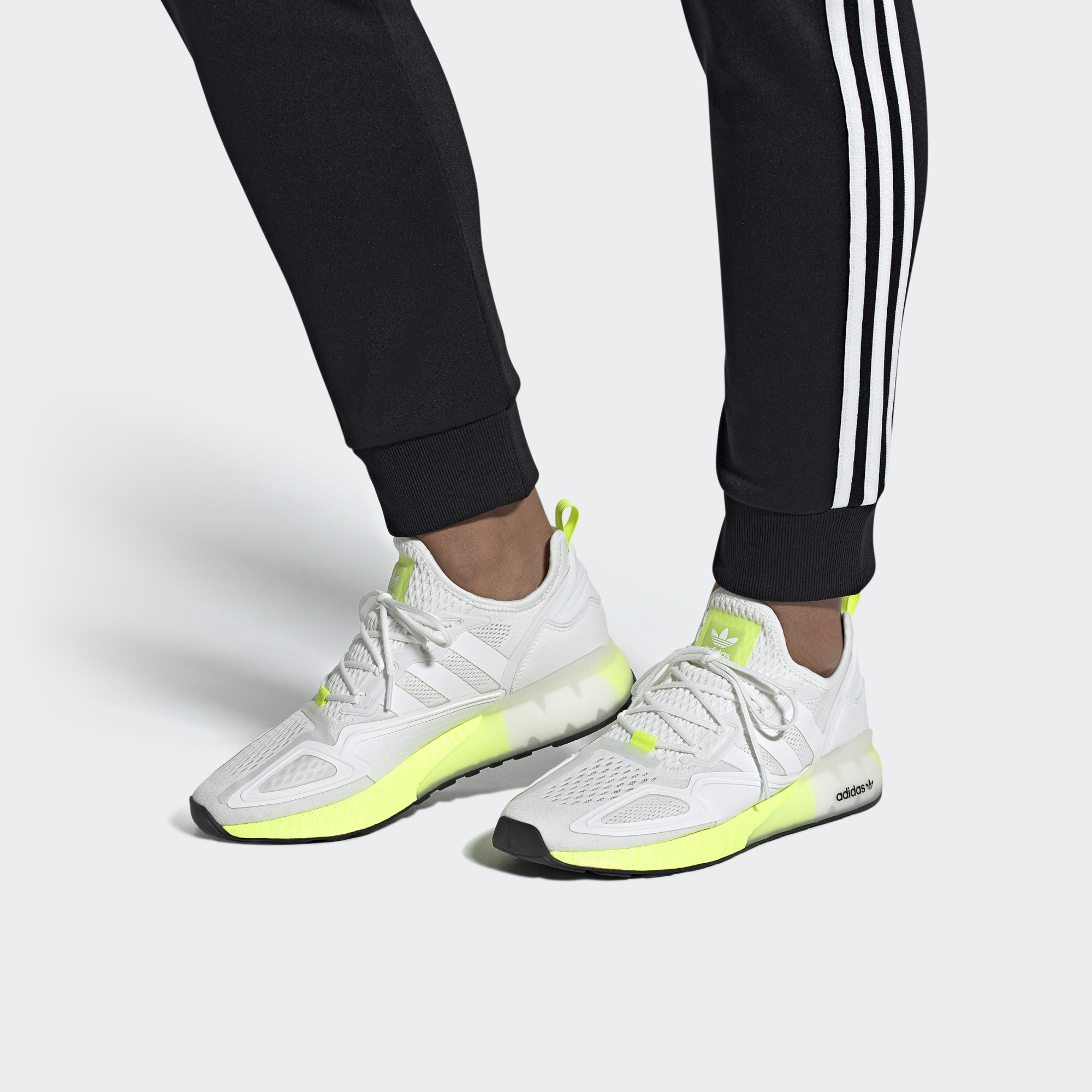 Sizing 아디다스 ZX 2000 부스트 '클라우드 화이트 솔라 옐로우' FW0480