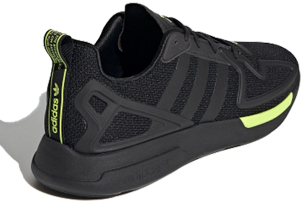 아디다스 ZX 2000 플럭스 '블랙 솔라 옐로우' FV8486 Lookbook 아디다스 ZX 2000 플럭스 '블랙 솔라 옐로우' FV8486