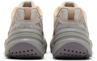 adidas ZX 22 Boost 'Aluminium Magic Beige' Wanita GX7008 Details for adidas ZX 22 Boost 'Aluminium Magic Beige' Wanita GX7008