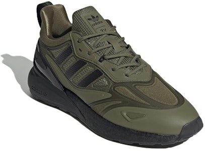 아디다스 ZX 2K 부스트 2.0 '포커스 올리브' GW0518 Lookbook 아디다스 ZX 2K 부스트 2.0 '포커스 올리브' GW0518