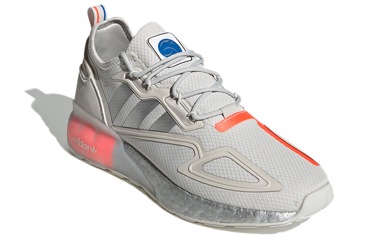 Lookbook ZX 2Kブースト グレーシルバーメタリック FX7028