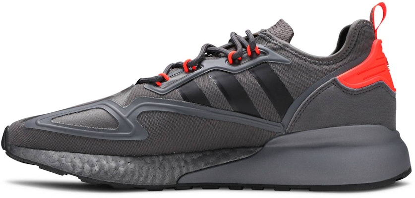 阿迪达斯 ZX 2K Boost '灰色 太阳红' H06576 Lookbook 阿迪达斯 ZX 2K Boost '灰色 太阳红' H06576