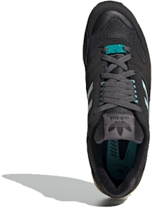 adidas ZX 4000 'Hitam Ais Pudina' EE4763 Lookbook adidas ZX 4000 'Hitam Ais Pudina' EE4763
