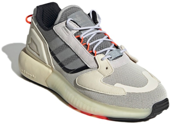 아디다스 ZX 5K 부스트 '실버 메탈릭 크림 화이트' GY5993 Lookbook 아디다스 ZX 5K 부스트 '실버 메탈릭 크림 화이트' GY5993