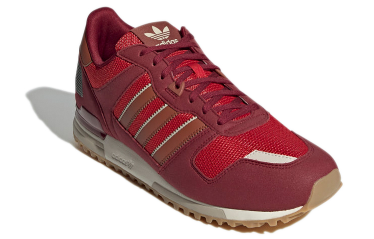 Lookbook adidas ZX 700 ''Rood Gum'' FX6956