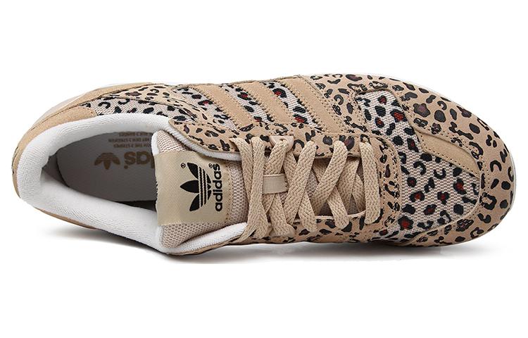 Shop adidas originals ZX 700 舒適百搭 耐磨防滑 低筒 生活休閒鞋 男女同款 棕色