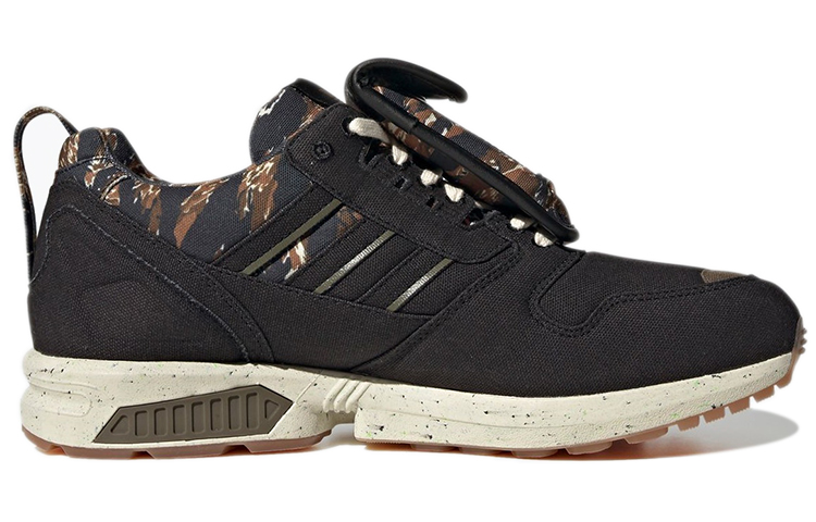 Order adidas ZX 8000 Out There (EE. UU.) S42593