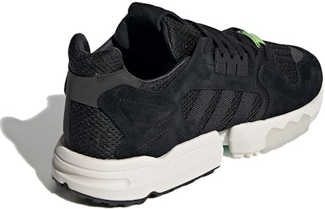 阿迪达斯 ZX Torsion 核黑配色鞋款 EE4805 Shop 阿迪达斯 ZX Torsion 核黑配色鞋款 EE4805