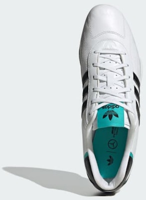 Adiracer LO Mercedes-AMG Petronas F1 Team Sneakers JR4544 Lookbook Adiracer LO Mercedes-AMG Petronas F1 Team Sneakers JR4544