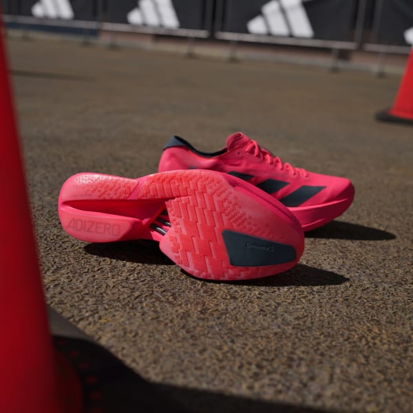 Lookbook Adizero Adios Pro 4 跑鞋 JR6368