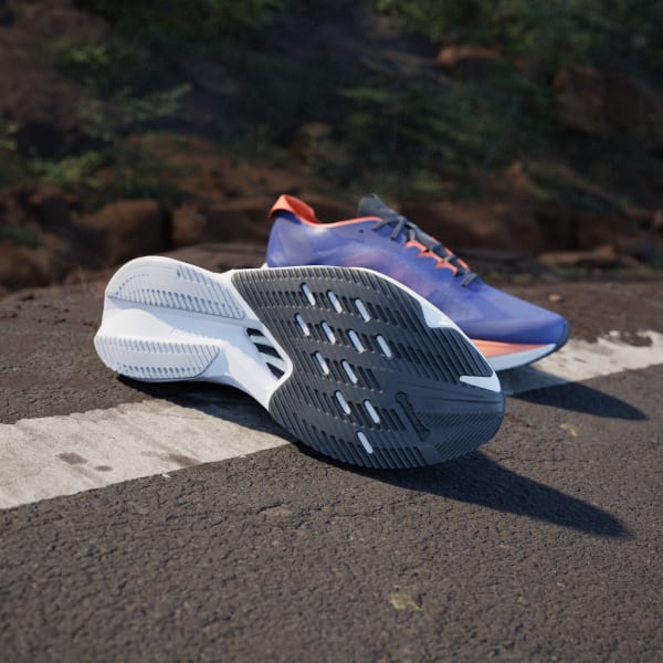 Shop Adizero Boston 12 跑步鞋 JI4475