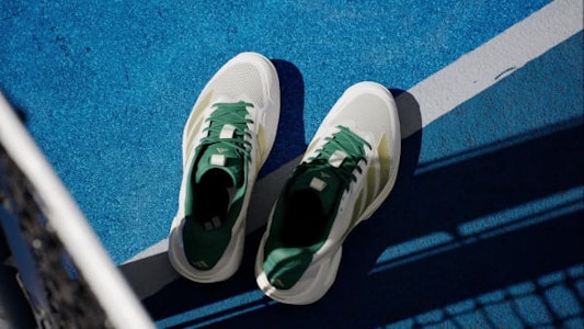 Adizero Ubersonic 5 Sepatu Tenis IH3087 Order Adizero Ubersonic 5 Sepatu Tenis IH3087