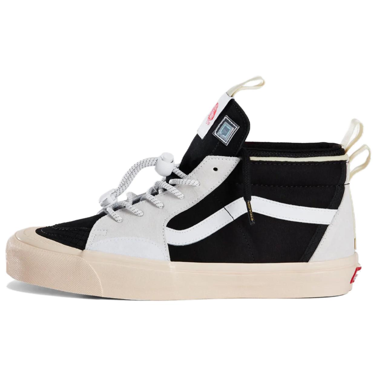Buy Advisory Board Crystals x Vans Sk8-Hi EXT 'Negro/Blanco' VN000BW6BZW1