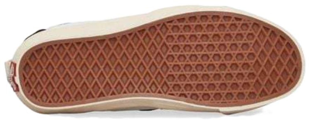 Advisory Board Crystals x Vans Sk8-Hi EXT 'Hitam/Putih' VN000BW6BZW1 Purchase Advisory Board Crystals x Vans Sk8-Hi EXT 'Hitam/Putih' VN000BW6BZW1