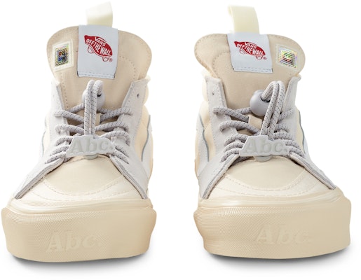 Advisory Board Crystals x Vans Sk8-Hi EXT 'Ecru' Edisi Kasut Sneakers. VN000BW6ECR Lookbook Advisory Board Crystals x Vans Sk8-Hi EXT 'Ecru' Edisi Kasut Sneakers. VN000BW6ECR