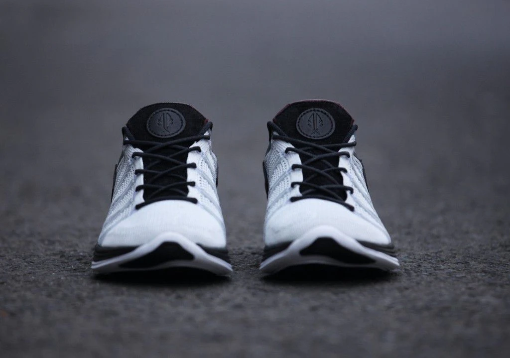 afew-x-nike-flyknit-lunar2-lux-v