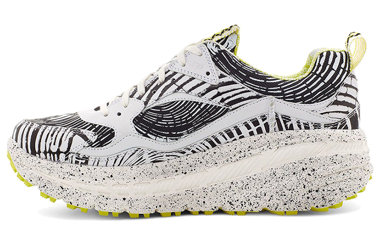 Buy UGG Agusie 805 x Cedar 'Hitam Putih' 1117627-WHT