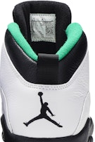 Air Jordan 10 Retro 'Seattle' 2019 Sneakers Pria 310805-137 Sizing Air Jordan 10 Retro 'Seattle' 2019 Sneakers Pria 310805-137