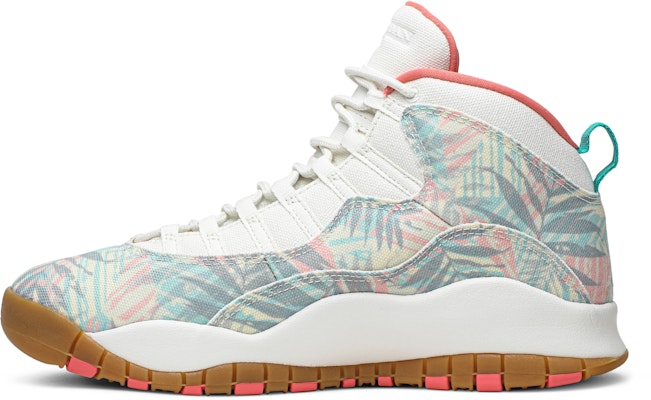 Air Jordan 10 Retro 'Super Bowl LIV' CV9776-900 Lookbook Air Jordan 10 Retro 'Super Bowl LIV' CV9776-900