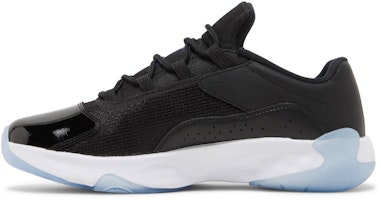Air Jordan 11 CMFT Low 'Space Jam' Sneakers Pria DX3731-001 Lookbook Air Jordan 11 CMFT Low 'Space Jam' Sneakers Pria DX3731-001