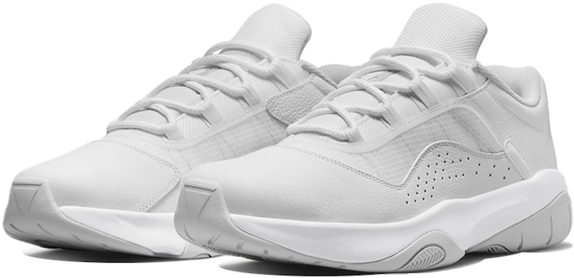 Air Jordan 11 CMFT Low ‘全白’ CW0784-101 Lookbook Air Jordan 11 CMFT Low ‘全白’ CW0784-101